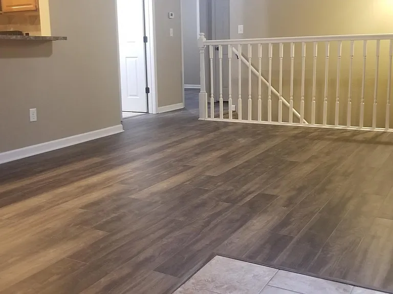 1718 N Woodlawn Blvd — Photo 6