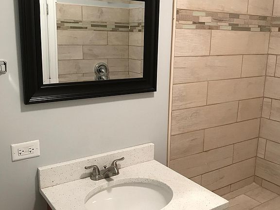 4th image of 6509 S Ellis Ave #1