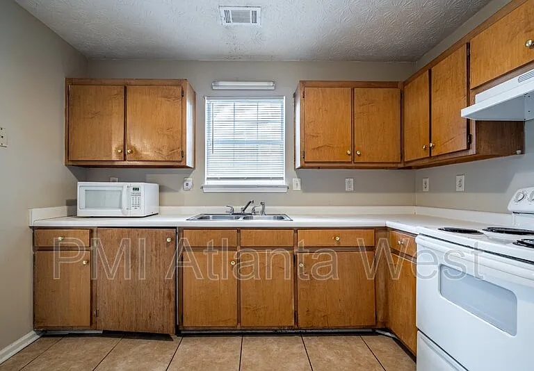 10266 Stone St NW #B — Photo 21