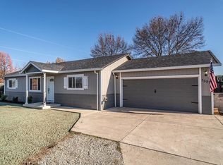 7597 28th St, White City, OR 97503