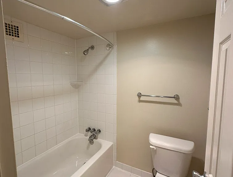 Claridge House — Photo 52