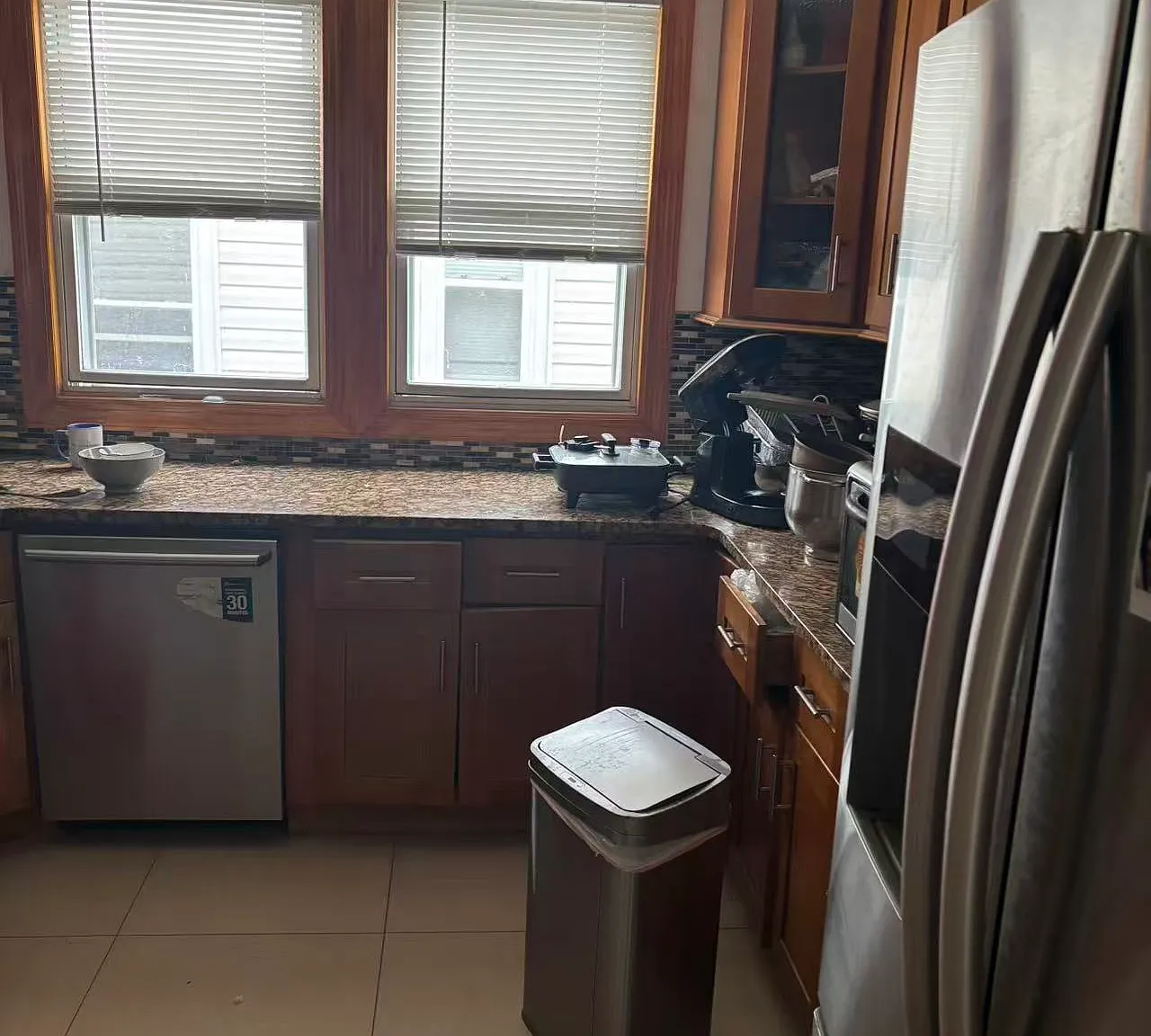 3 bed, $3,300 — Photo 4