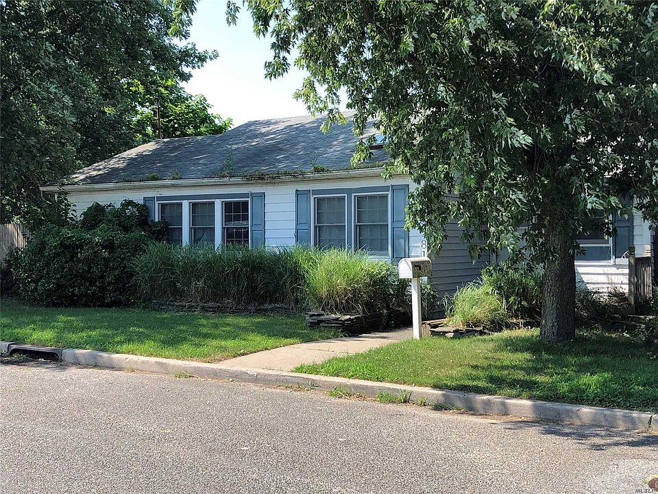 1st image of 3581 Ionia St