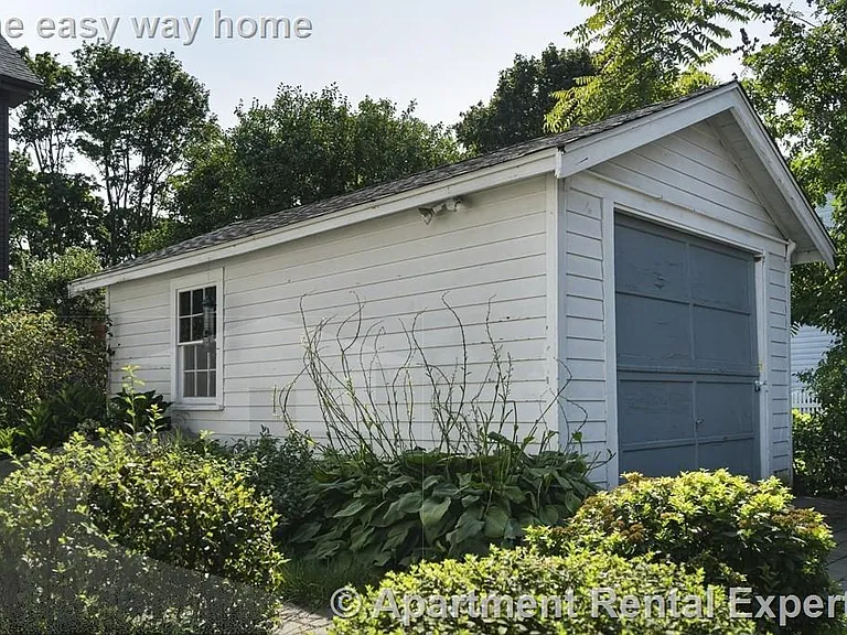 124 Holworthy St — Photo 10