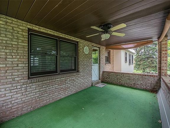 4th image of 28 Victoria Dr