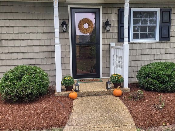 2nd image of 8821 Nelson Wood Ln