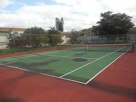 3rd image of 613 S State Road 7 APT 3E