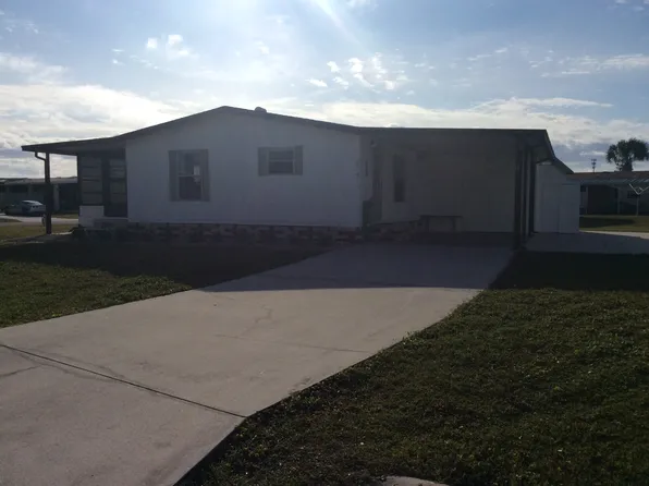 6161 Falcon Dr, Englewood, FL 34224
