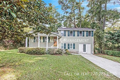 1st image of 204 Woodland Ct