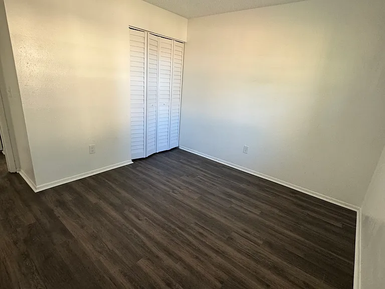 Channel View Condos — Photo 5