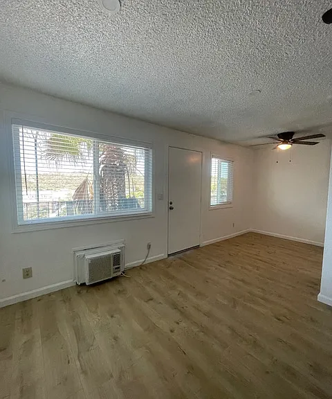 Genesis Apartments — Photo 45