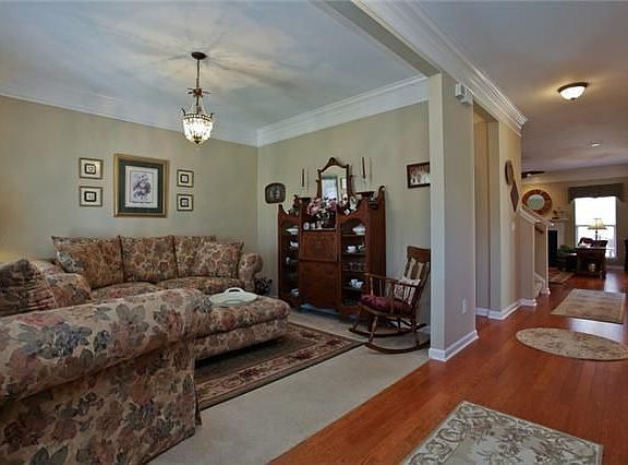 3rd image of 3912 Signature Ct