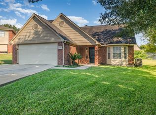13318 Hilltop Cir, Willis, TX 77318