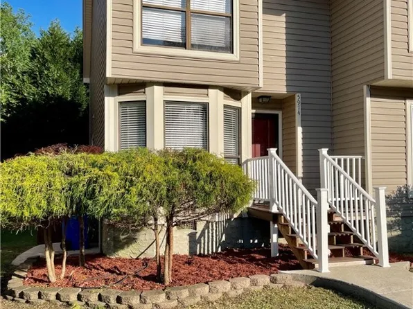 5974 Laguna Dr, Fayetteville, NC 28314