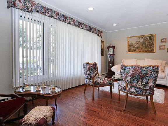 4th image of 1430 Sylvia Ln