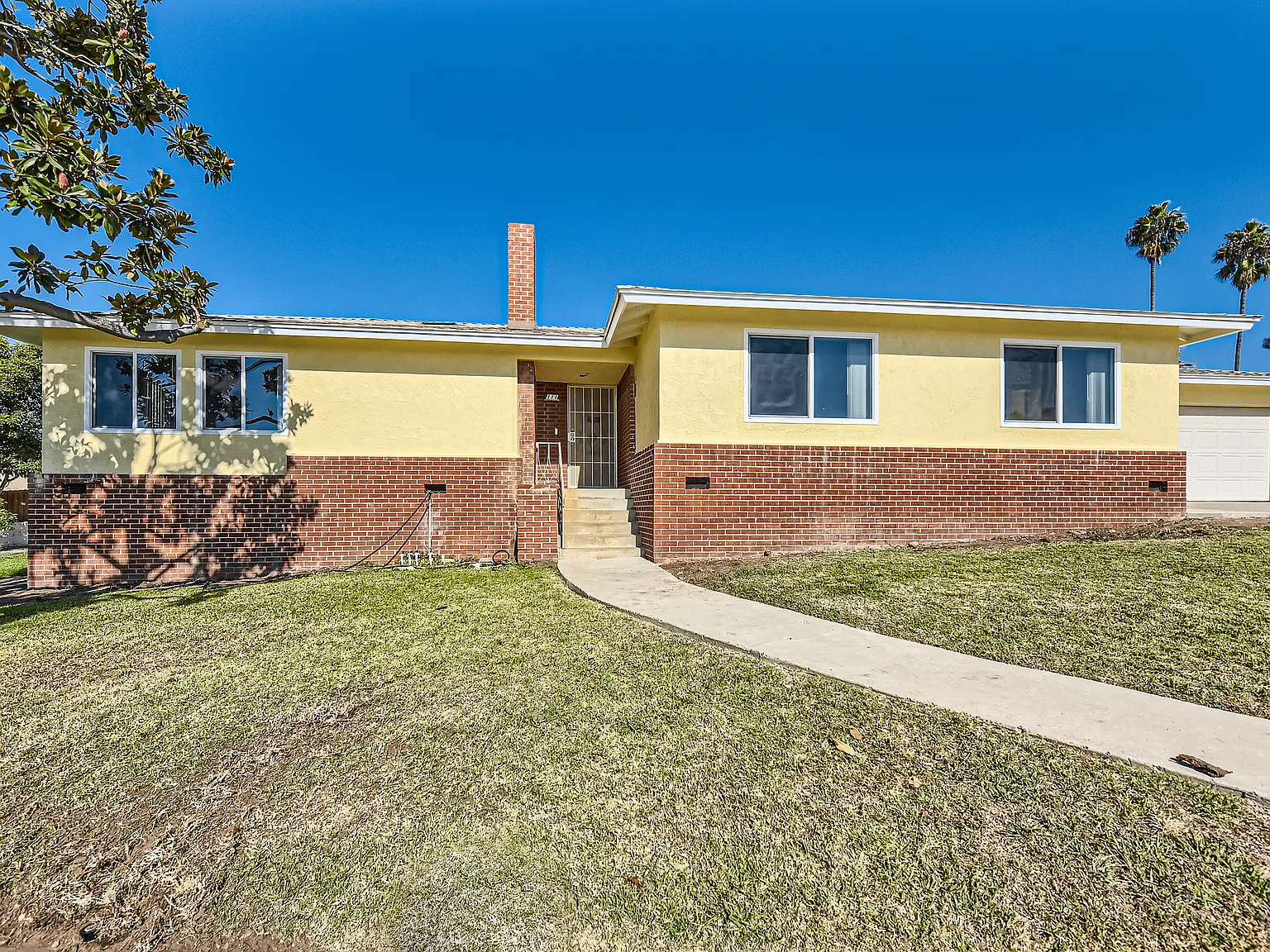 3 bed, 1616 sqft, $3,600 — Photo 2