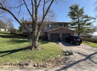 1598 Martha Ann Dr, Maysville, KY