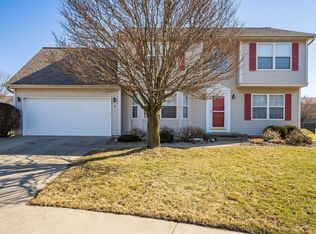 3 Timbergate Ct, Bloomington, IL 61704