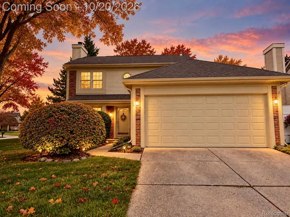1483 Colony Dr, Rochester Hills, MI 48307
