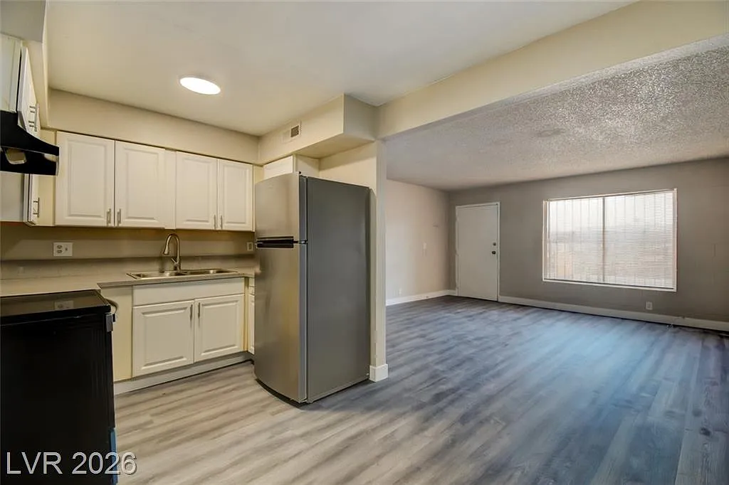 2 bed, 816 sqft, $1,100 — Photo 1