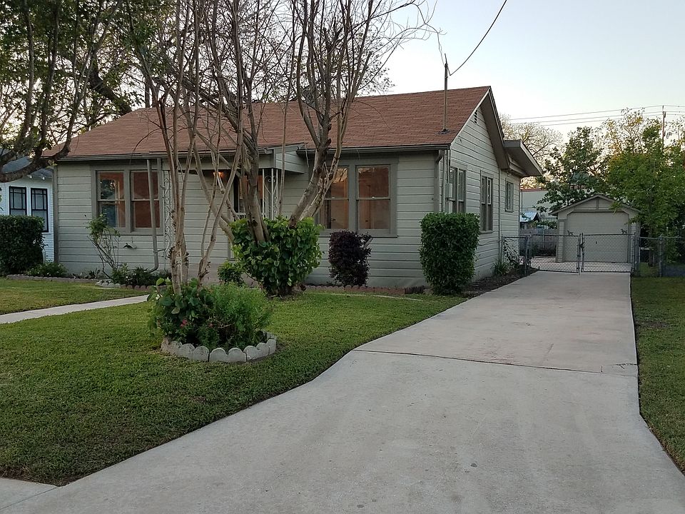 1st image of 851 Canton