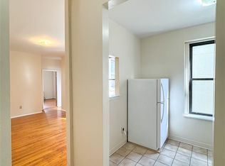 27-08 39th Ave #4G, Long Island City, NY 11101