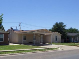 1226 S Plum St, Pecos, TX 79772