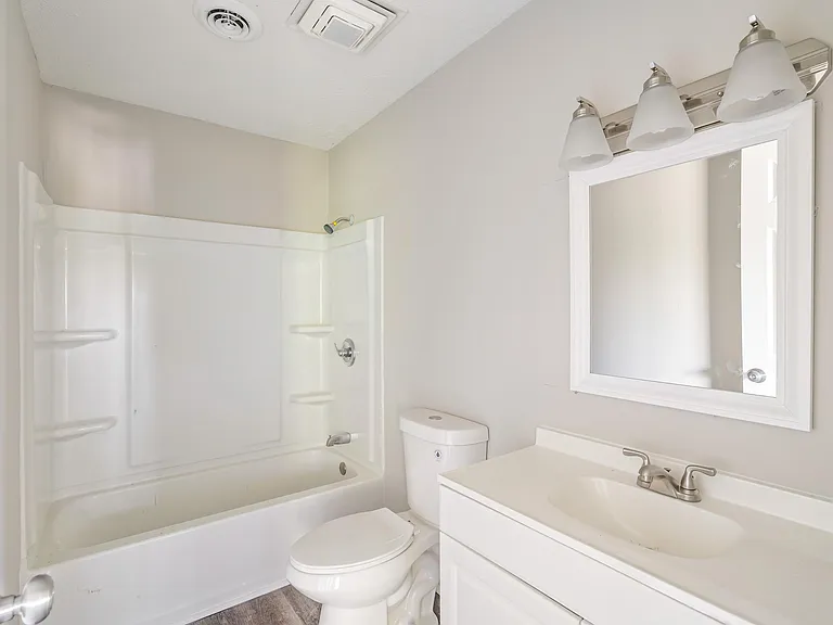 111 Raintree Ln #D — Photo 11
