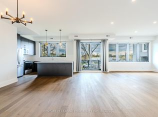 59 Charles St #10, Newmarket, ON L3Y 3V7