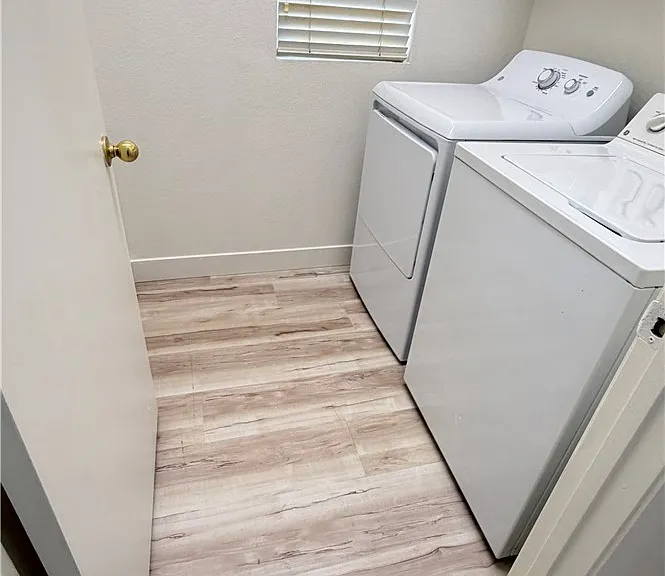 9708 Ridgebluff Ave — Photo 3