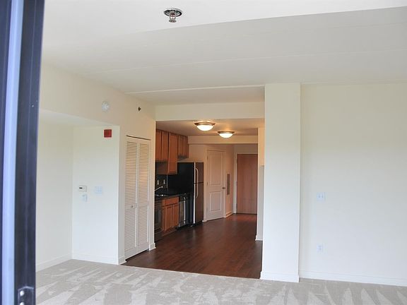5th image of 111 N Ashley St Suite 913