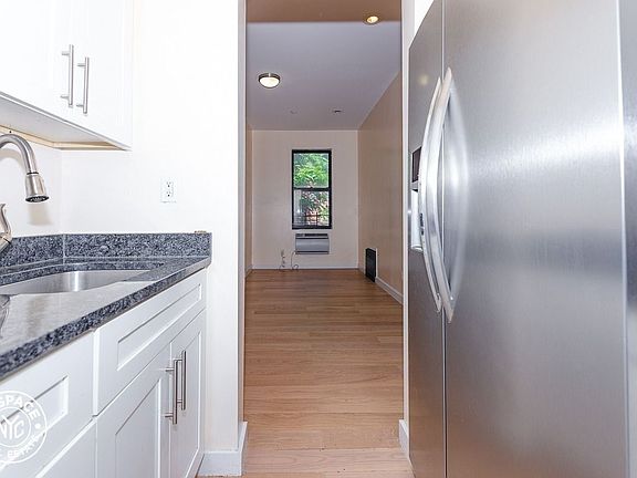 3rd image of 669 E 21st St #Z1