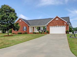 115 Alexander Knoll Dr, Statesville, NC 28625