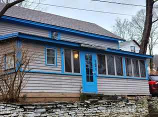 131 Kuhn Rd, Lackawaxen, PA 18435