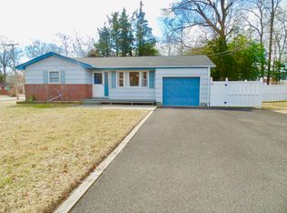 36 Lawrence Ave, Bayville, NJ 08721
