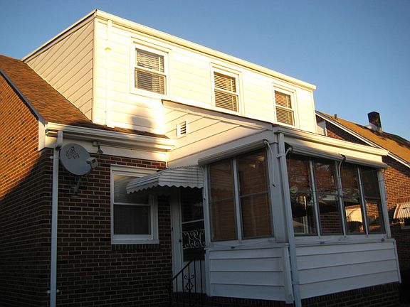 2nd image of 325 Ainsworth St