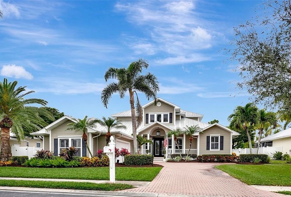 1st image of 15771 Caloosa Creek Cir
