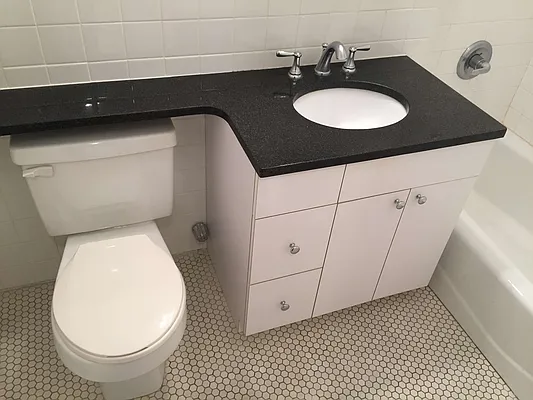 Rented by Metropolis Real Estate of Manhattan | media 21