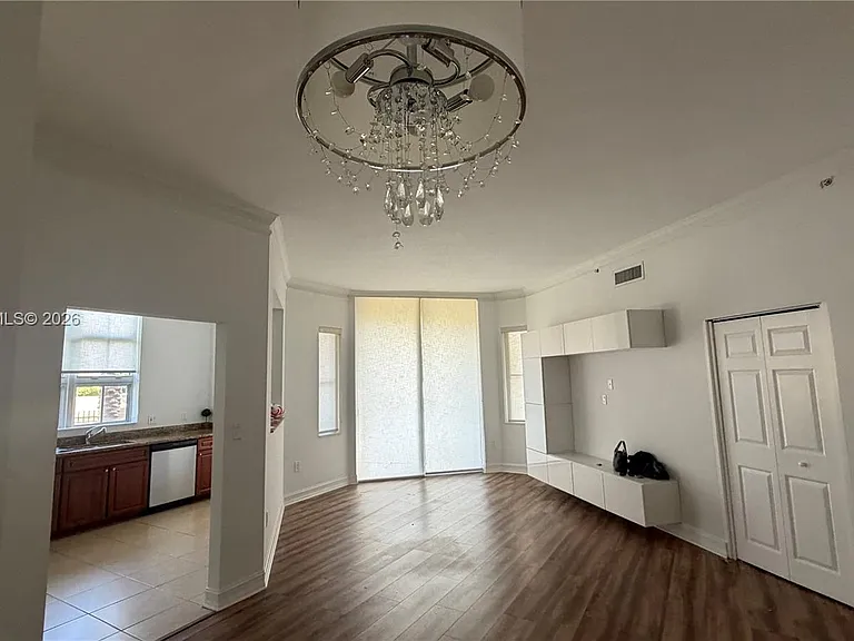 3001 NE 185th St #129 — Photo 8