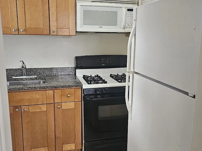 2772 Iverson St #81 — Photo 2