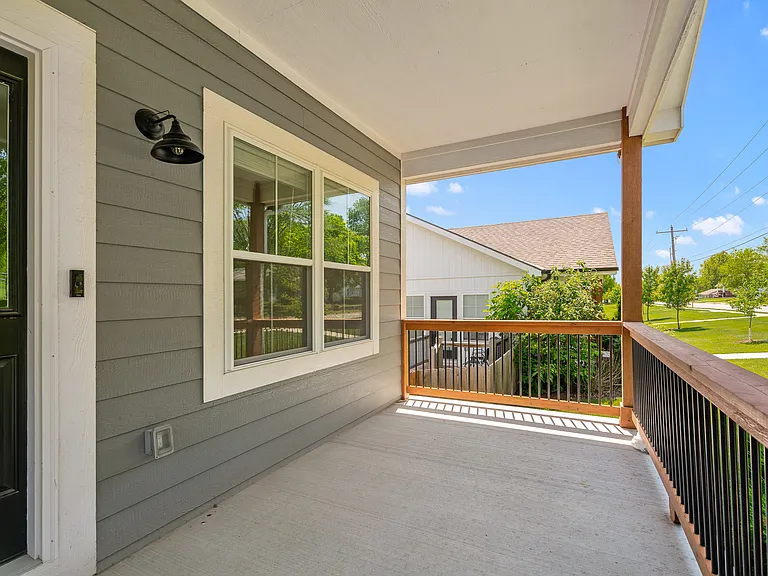 8435 Ottawa St — Photo 4