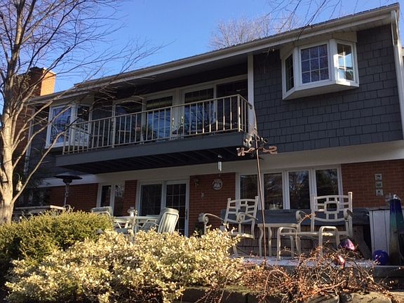 2nd image of 25 Briarwood S