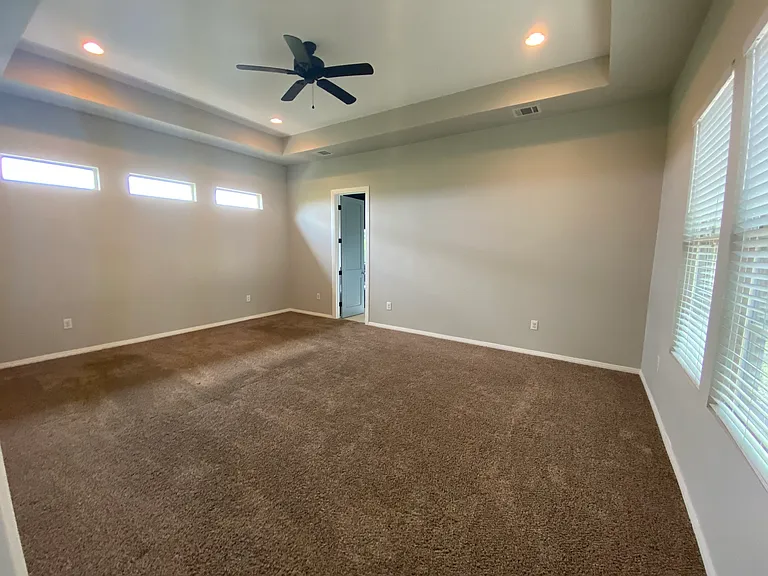 204 Spellbrook Ln — Photo 6