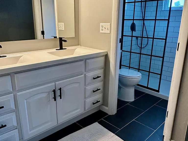5593 Camerford Dr — Photo 8