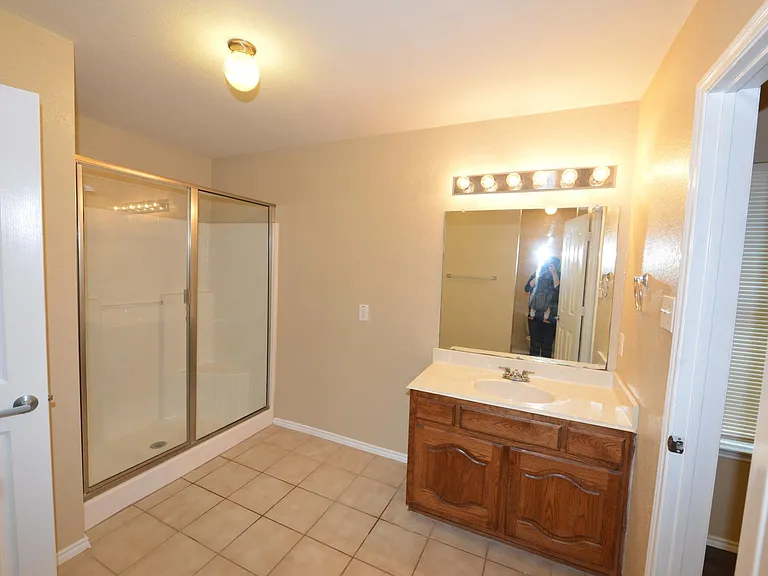 509 Cypress Ct — Photo 4