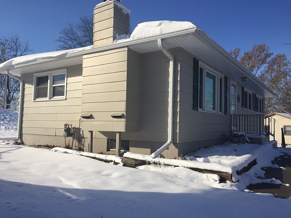 2nd image of 8102 9th St W