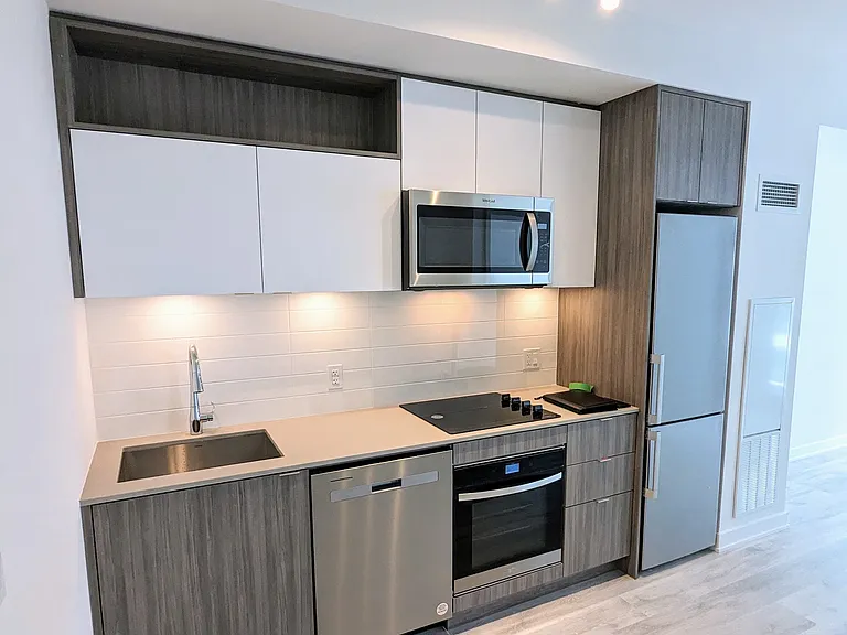 135 Lower Sherbourne St #2321 — Photo 2