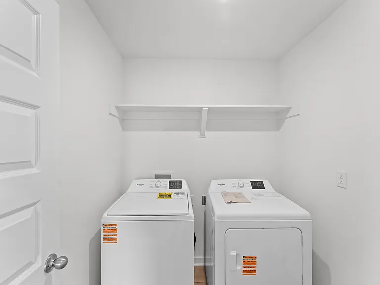 3060 Laredo Ln — Photo 15