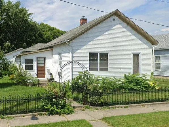221 1st St, Piqua, OH 45356