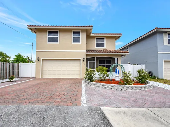 3927 New Valencia, Greenacres, FL 33467
